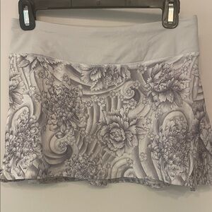 Lululemon gray tennis skirt size 4